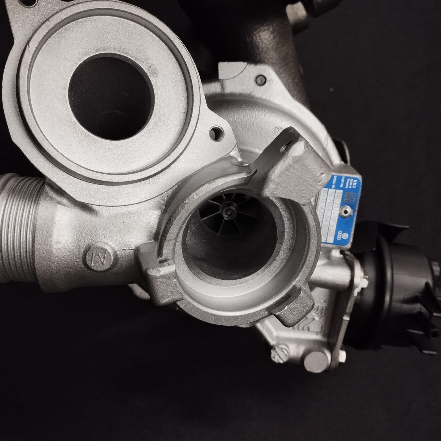 Turbo VW Passat Golf Skoda Superb 1.6 TDI 120CV 1635-970-0002